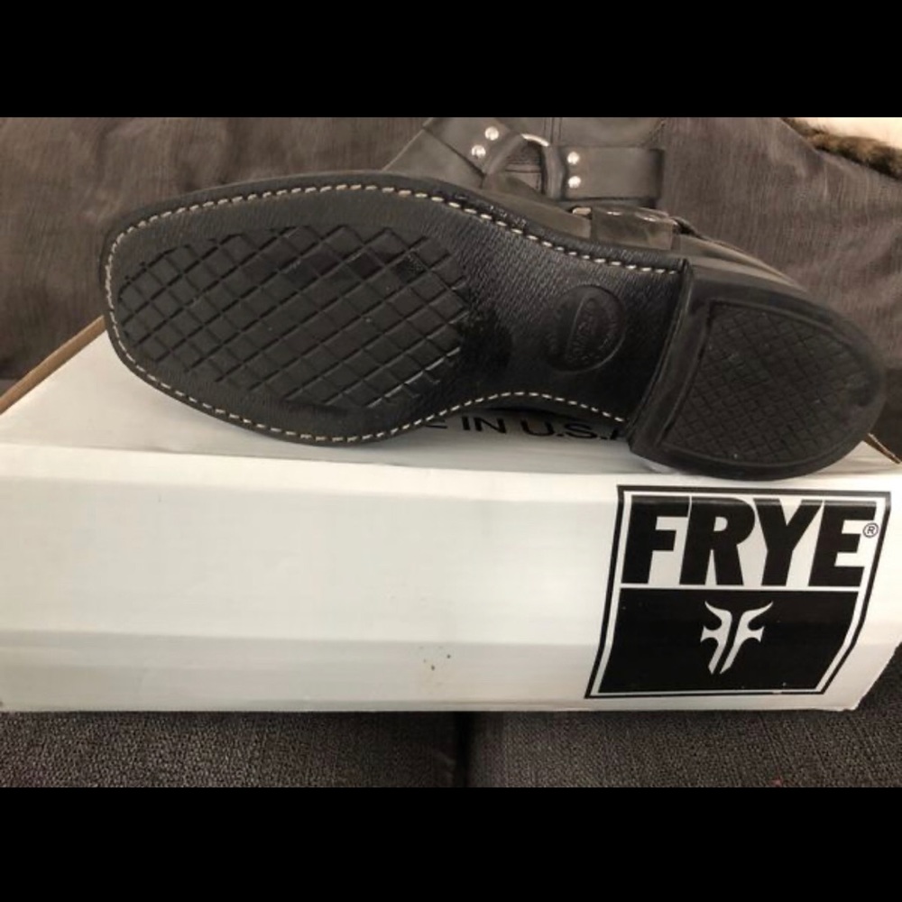 Frye Charcoal leather harness boots men’s size 9 - Picture 3 of 4